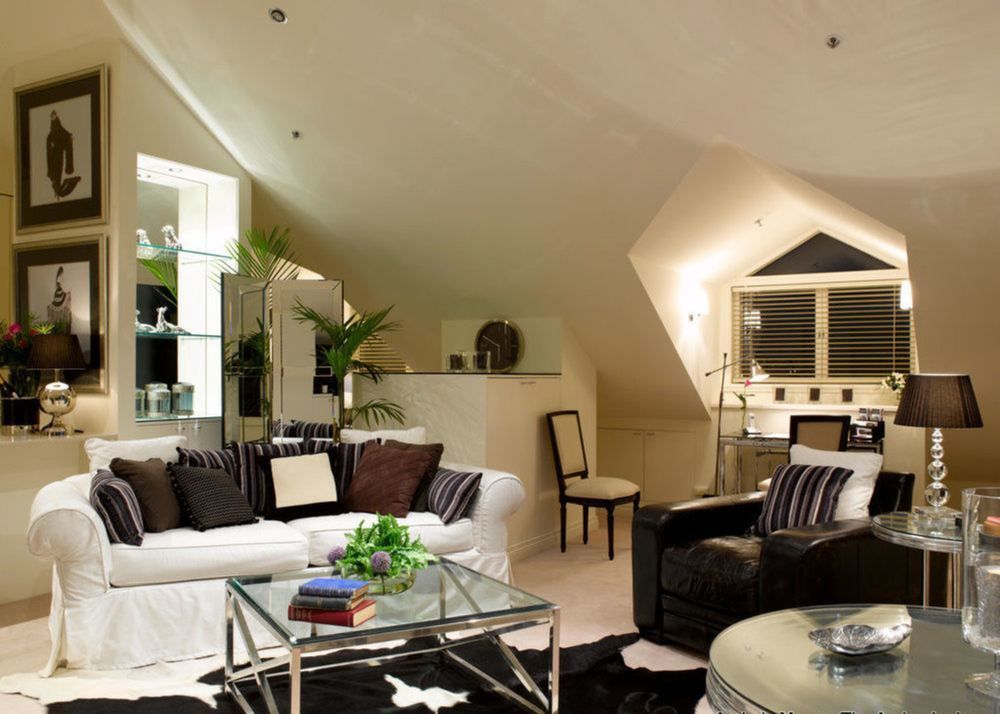 Andre'S Mews Aparthotel Melbourne Exterior photo